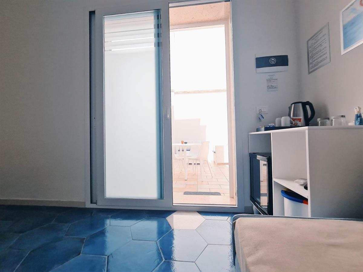 Kalinifta Rooms Apartment Torre Lapillo Kültér fotó