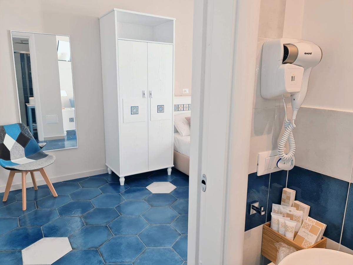 Kalinifta Rooms Apartment Torre Lapillo Kültér fotó