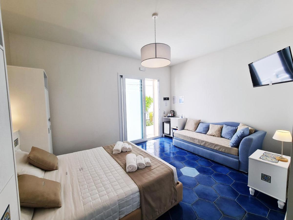 Kalinifta Rooms Apartment Torre Lapillo Kültér fotó
