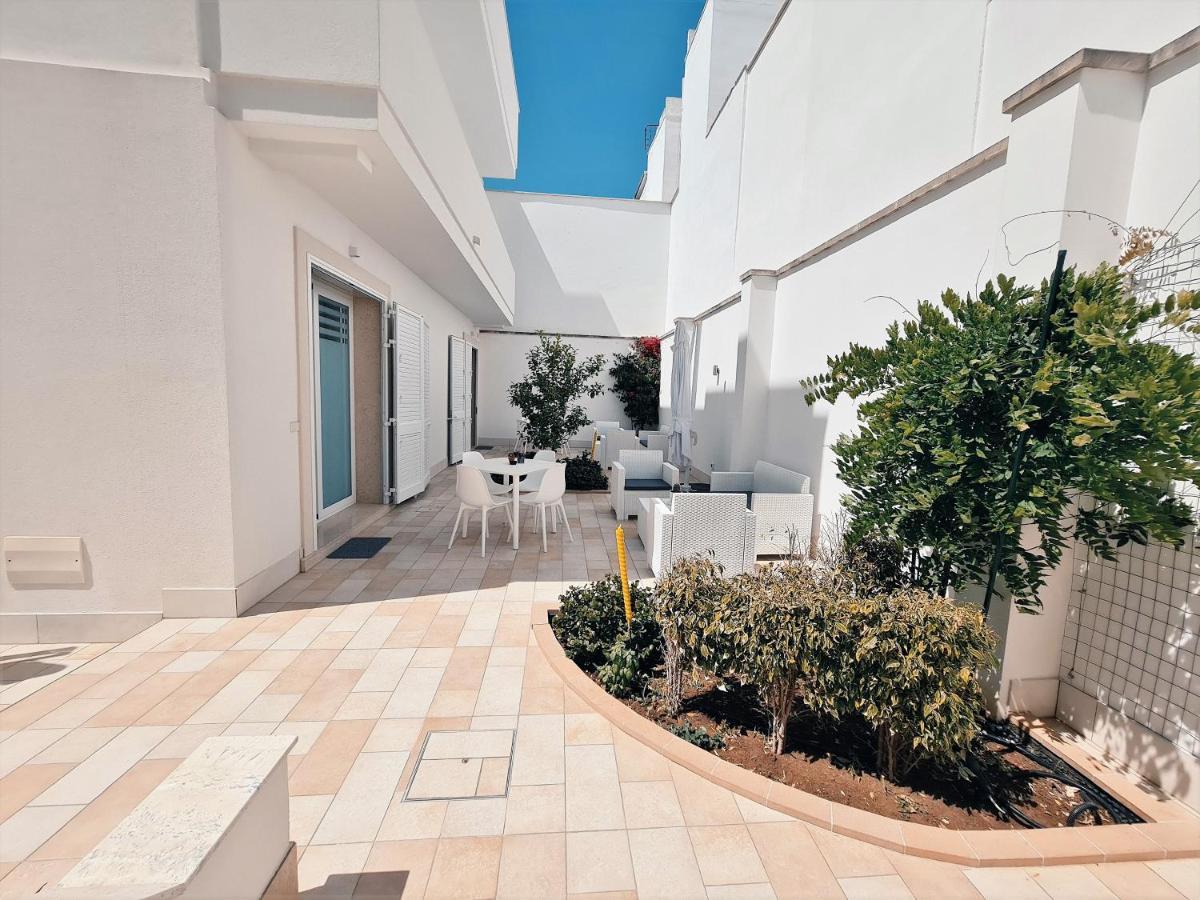 Kalinifta Rooms Apartment Torre Lapillo Kültér fotó