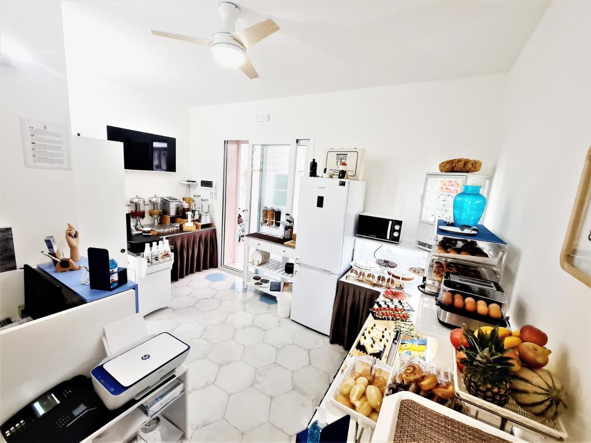 Kalinifta Rooms Apartment Torre Lapillo Kültér fotó