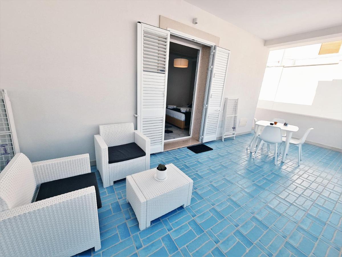 Kalinifta Rooms Apartment Torre Lapillo Kültér fotó