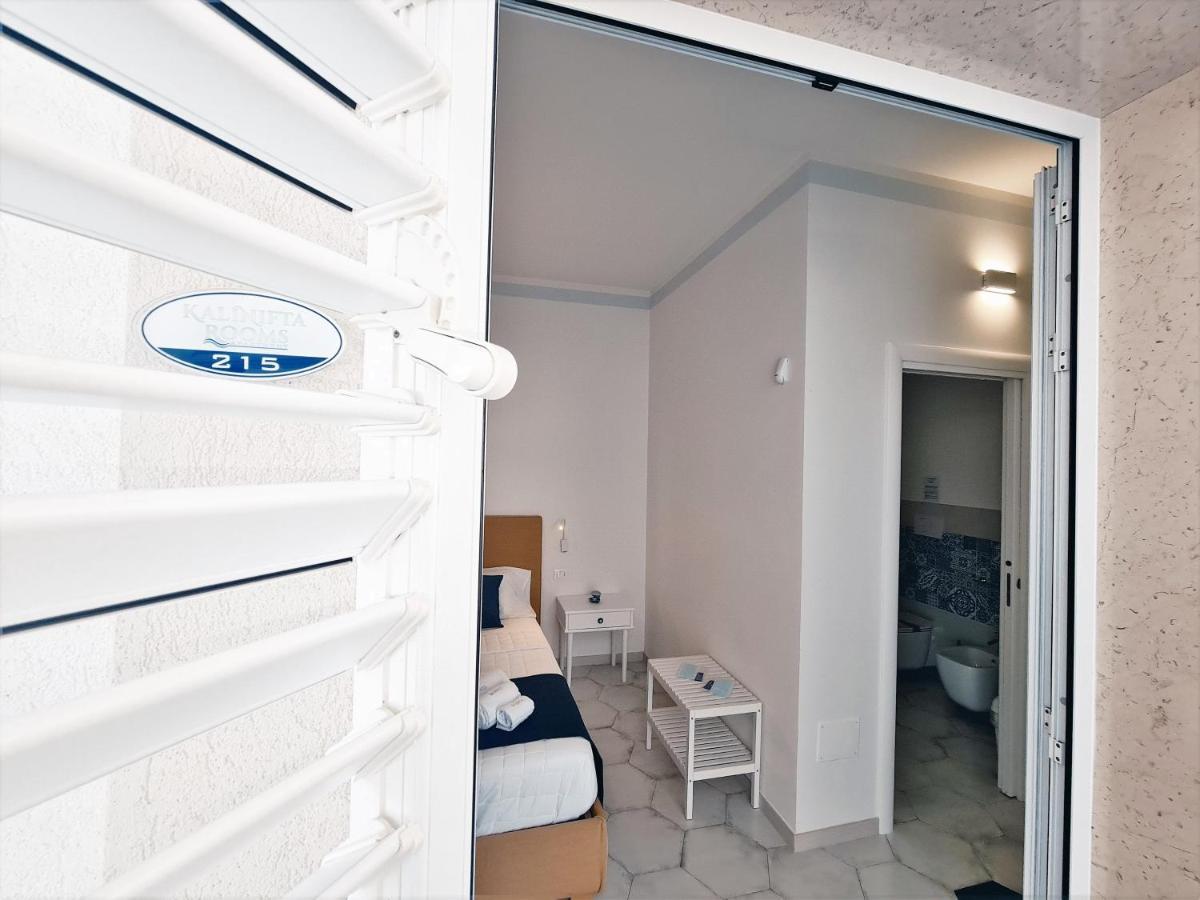 Kalinifta Rooms Apartment Torre Lapillo Kültér fotó