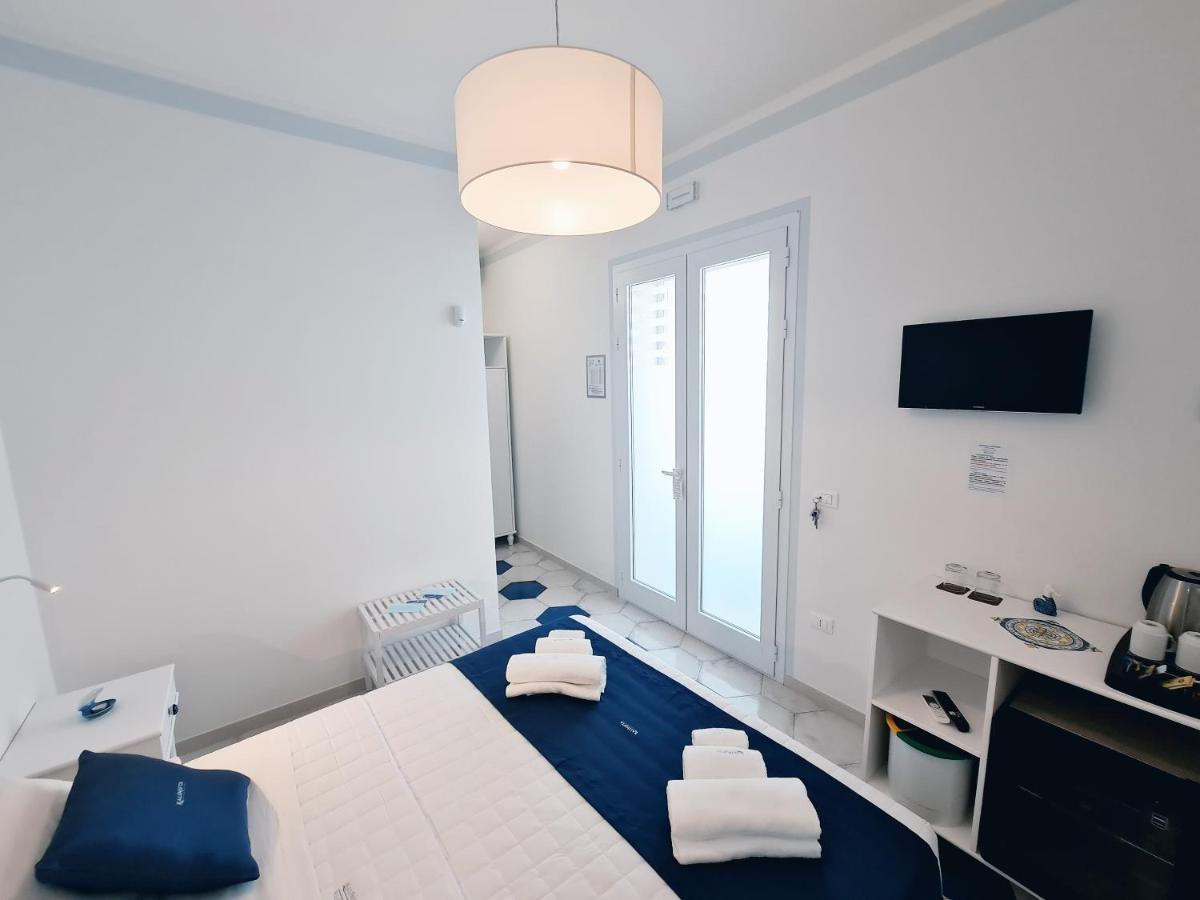 Kalinifta Rooms Apartment Torre Lapillo Kültér fotó