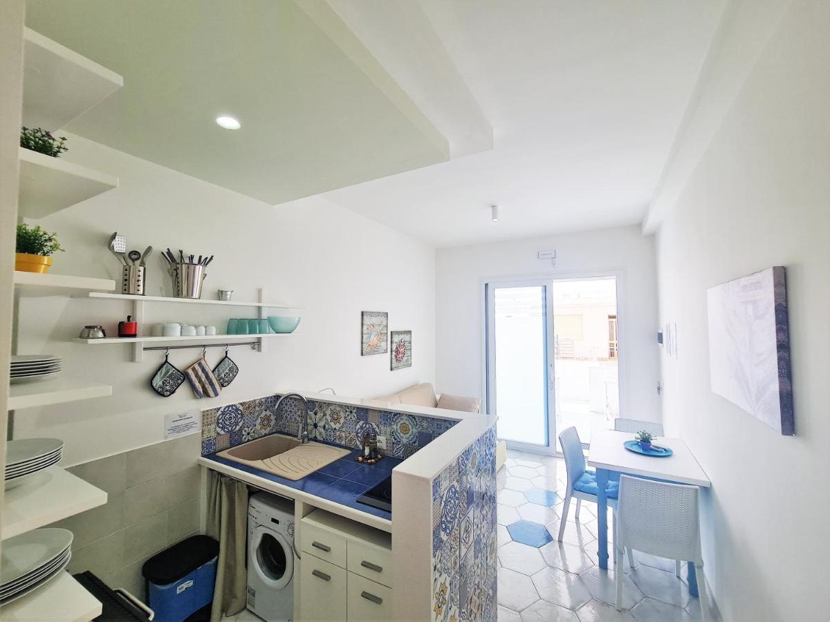 Kalinifta Rooms Apartment Torre Lapillo Kültér fotó